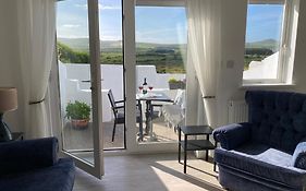 Cille Apartments, Ballyferriter Village